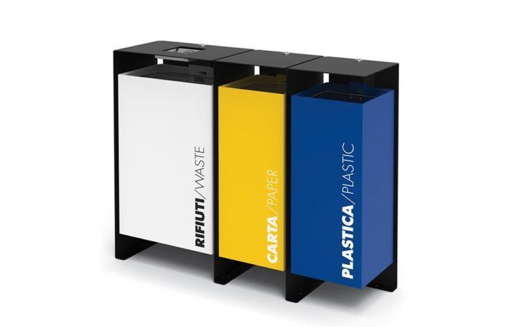 Papelera selección residuos reciclaje de tres facciones.