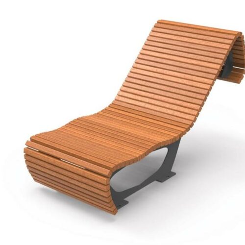 Chaise longue urbana en listones de madera