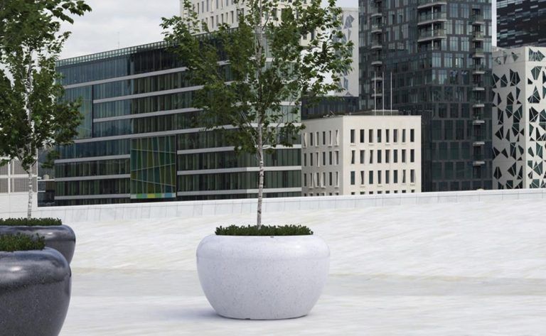 Colección de jardineras urbanas de hormigón Planets blanca.