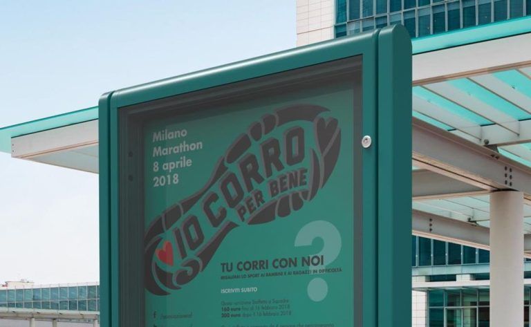 Mupi expositor publicitario Sirya.