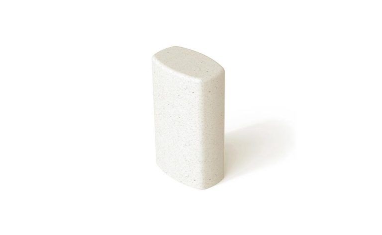 Bolardo pilona Denz de hormigón.