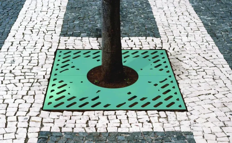 Alcorque de acero Dryas para mobiliario urbano.